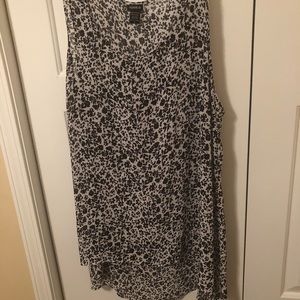 Sleeveless high/low tunic